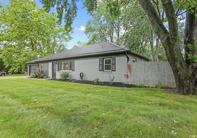 Photo 33 of Manufactured home for sale at 2426 W Sheffield Dr, Muncie, IN 47304 | MLS# 202632939 | Listing updated on 2026-08-13