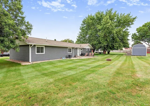 Photo 3 of Manufactured home for sale at 1604 Broadview Dr, Marion, IN 46952 | MLS# 202632947 | Listing updated on 2026-08-21
