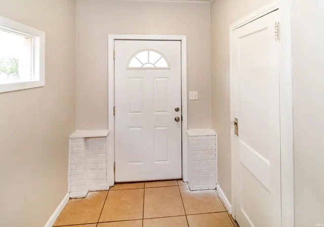 Photo 3 of Manufactured home for sale at 1418 E Jackson Ave, Evansville, IN 47714 | MLS# 202632956 | Listing updated on 2026-09-10