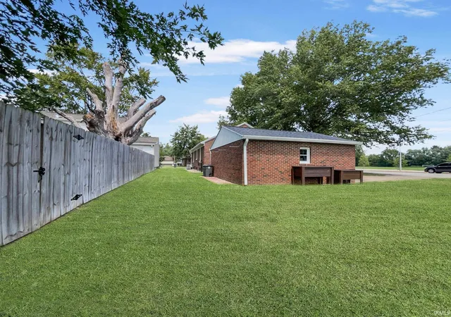Photo 25 of Sale Pending at 501 Vann Ave, Evansville, IN 47714 | MLS# 202632984 | Listing updated on 2026-08-17