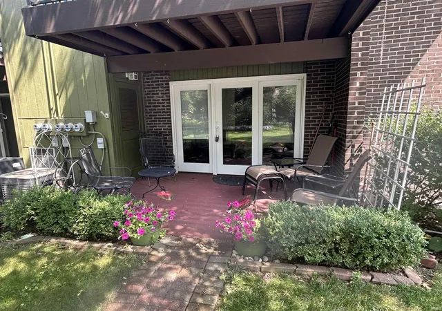 Photo 2 of Sale Pending at 2500 Topsfield Rd #923, South Bend, IN 46614 | MLS# 202632986 | Listing updated on 2026-08-21