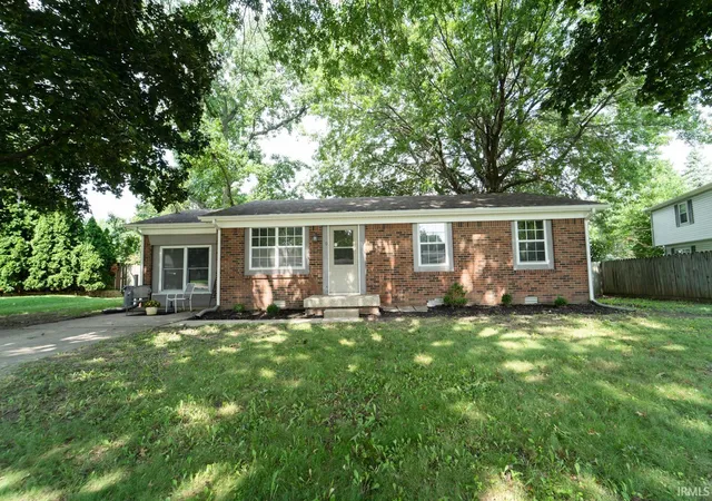 Photo 1 of Sale Pending at 20 Newsom Ln, Lafayette, IN 47909 | MLS# 202632987 | Listing updated on 2026-08-17