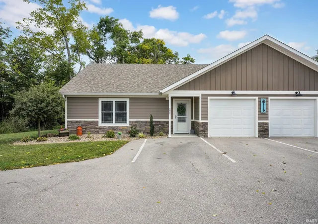 Photo 2 of Sale Pending at 1425 24th Street, Bedford, IN 47421 | MLS# 202632991 | Listing updated on 2026-09-16