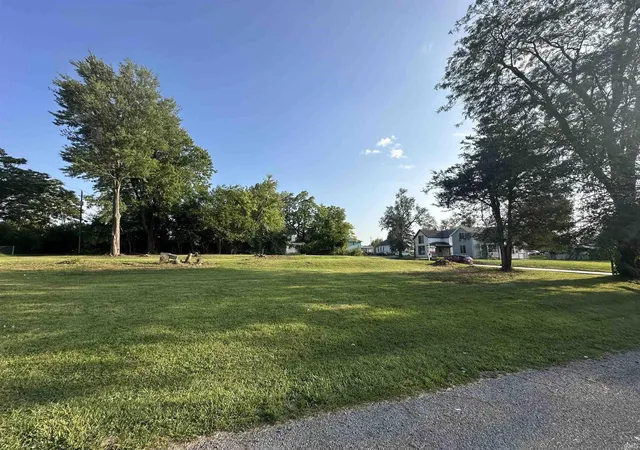 Photo 2 of Sale Pending at 2411 S Anthony Blvd, Fort Wayne, IN 46803 | MLS# 202633000 | Listing updated on 2026-09-09