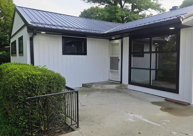 Photo 2 of Manufactured home for sale at 310 N Water St, Peru, IN 46970 | MLS# 202633006 | Listing updated on 2026-09-06