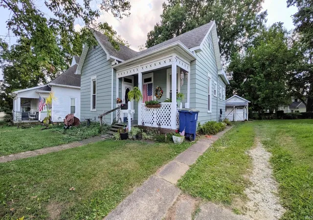 Photo 3 of Sale Pending at 225 S Gibson St, Princeton, IN 47670 | MLS# 202633029 | Listing updated on 2026-10-09