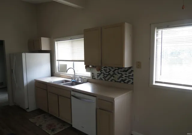 Photo 3 of Manufactured home for sale at 3316 N Lincoln St, Peru, IN 46970 | MLS# 202633033 | Listing updated on 2026-09-08