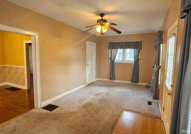 Photo 3 of Manufactured home for sale at 1556 S Linwood Ave, Evansville, IN 47713 | MLS# 202633036 | Listing updated on 2026-08-18