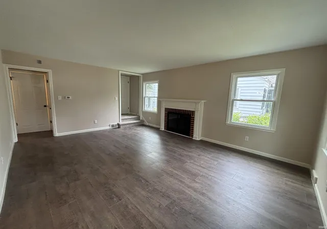 Photo 3 of Manufactured home for sale at 1141 Lexington Ave, Fort Wayne, IN 46807 | MLS# 202633039 | Listing updated on 2026-08-28