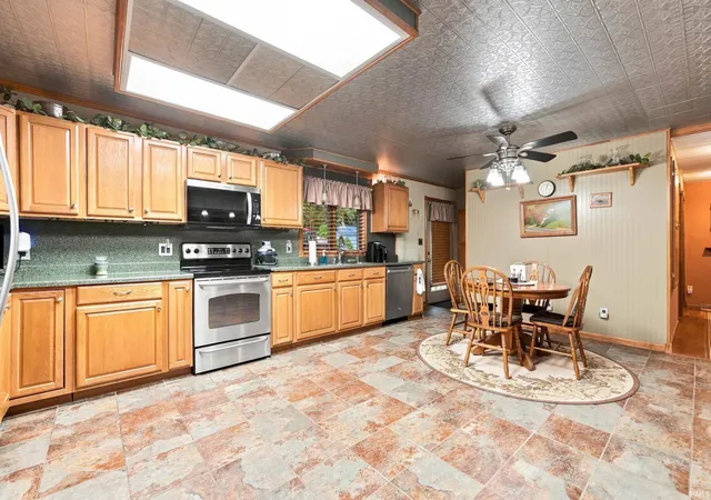 Photo 3 of Manufactured home for sale at 1962 N State Rd 9, Albion, IN 46701 | MLS# 202633047 | Listing updated on 2026-08-26