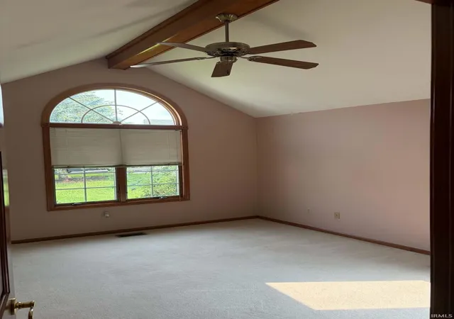 Photo 3 of Sale Pending at 1031 Deer Cliff Ct, Fort Wayne, IN 46804 | MLS# 202633050 | Listing updated on 2026-08-25