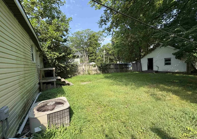 Photo 4 of Manufactured home for sale at 712 Taylor Ave, Evansville, IN 47713 | MLS# 202633063 | Listing updated on 2026-09-22