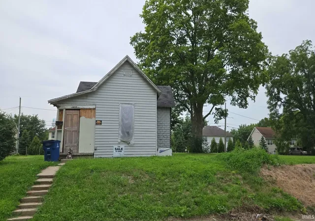 Photo 1 of Manufactured home for sale at 2418 S Waite St, Marion, IN 46953 | MLS# 202633082 | Listing updated on 2026-08-14