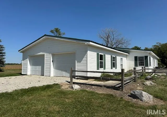 Photo 2 of Sale Pending at 852 W 850 South Rd, Wabash, IN 46992 | MLS# 202633090 | Listing updated on 2026-08-26
