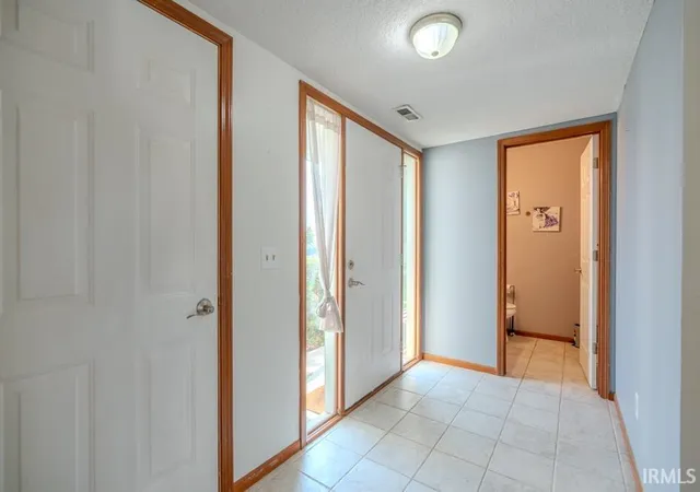 Photo 3 of Manufactured home for sale at 516 Brairfield Dr, Fort Wayne, IN 46825 | MLS# 202633100 | Listing updated on 2026-08-14