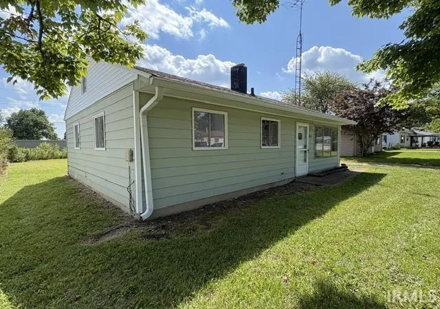 Photo 3 of Manufactured home for sale at 611 E Linda Layne, Muncie, IN 47303 | MLS# 202633103 | Listing updated on 2026-09-11