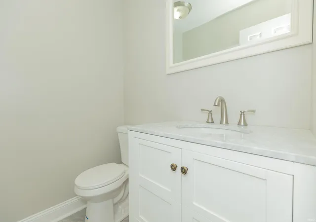 Photo 4 of Sale Pending at 8222 N Birch Ave, Newburgh, IN 47630 | MLS# 202633107 | Listing updated on 2026-10-07