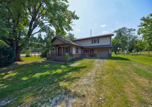 Photo 3 of Sale Pending at 210 S East St, Oakland City, IN 47660 | MLS# 202633108 | Listing updated on 2026-09-04