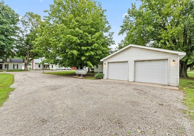 Photo 3 of Sale Pending at 7494 N Albion St, Wawaka, IN 46794 | MLS# 202633114 | Listing updated on 2026-08-21
