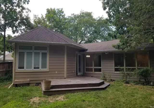 Photo 2 of Manufactured home for sale at 104 Seminole Dr, West Lafayette, IN 47906 | MLS# 202633115 | Listing updated on 2026-09-14