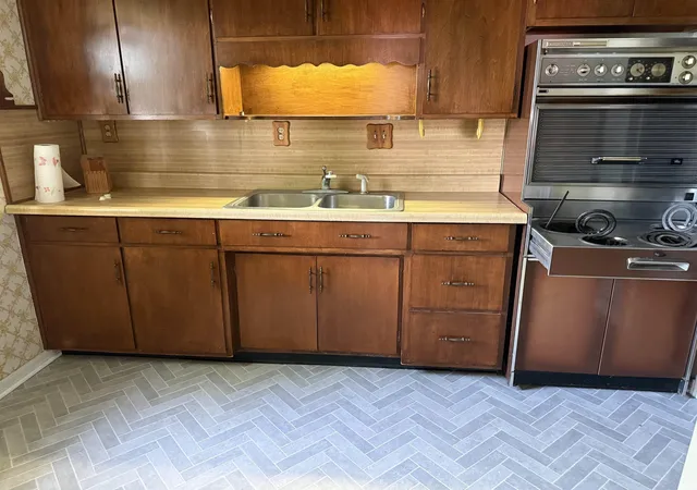 Photo 3 of Manufactured home for sale at 535 W Grant St, Hartford City, IN 47348 | MLS# 202633133 | Listing updated on 2026-09-15