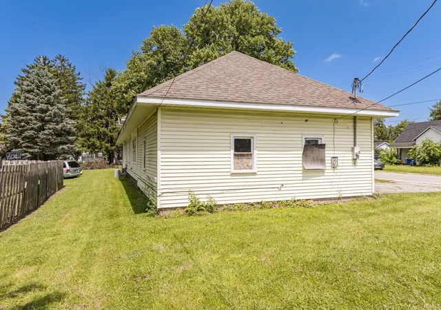 Photo 4 of Manufactured home for sale at 724 E 29th Street, Marion, IN 46953 | MLS# 202633144 | Listing updated on 2026-09-07