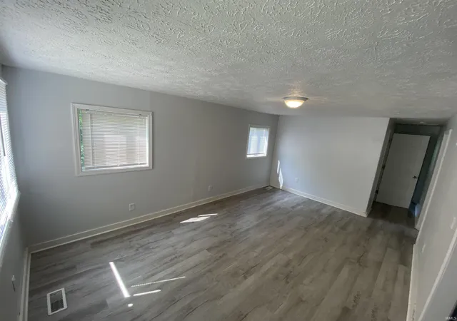 Photo 2 of Manufactured home for sale at 815 S Calumet St, Kokomo, IN 46901 | MLS# 202633167 | Listing updated on 2026-09-05