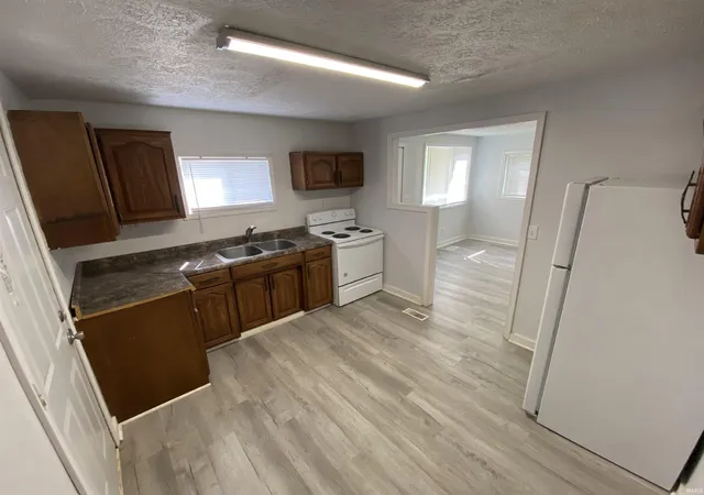 Photo 3 of Manufactured home for sale at 815 S Calumet St, Kokomo, IN 46901 | MLS# 202633167 | Listing updated on 2026-09-05