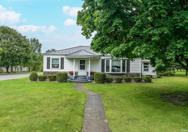 Photo 1 of Manufactured home for sale at 20 Parkway Dr, Wabash, IN 46992 | MLS# 202633189 | Listing updated on 2026-09-16