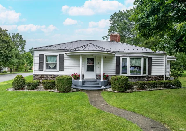 Photo 2 of Manufactured home for sale at 20 Parkway Dr, Wabash, IN 46992 | MLS# 202633189 | Listing updated on 2026-09-16