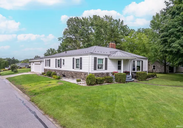 Photo 4 of Manufactured home for sale at 20 Parkway Dr, Wabash, IN 46992 | MLS# 202633189 | Listing updated on 2026-09-16