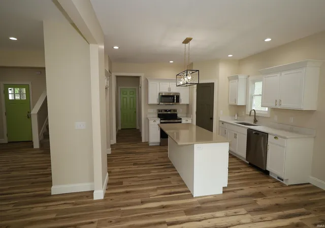 Photo 4 of Manufactured home for sale at 5822 Fernwood Ave, Fort Wayne, IN 46809 | MLS# 202633191 | Listing updated on 2026-08-14