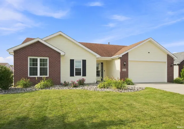 Photo 3 of Sale Pending at 3611 Charger Ct, Fort Wayne, IN 46818 | MLS# 202633193 | Listing updated on 2026-08-22