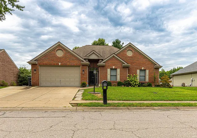Photo 1 of Sale Pending at 2806 N Stockwell Rd, Evansville, IN 47715 | MLS# 202633195 | Listing updated on 2026-09-01