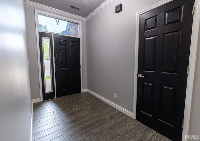 Photo 2 of Sale Pending at 2806 N Stockwell Rd, Evansville, IN 47715 | MLS# 202633195 | Listing updated on 2026-09-01
