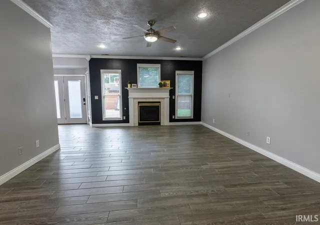 Photo 3 of Sale Pending at 2806 N Stockwell Rd, Evansville, IN 47715 | MLS# 202633195 | Listing updated on 2026-09-01