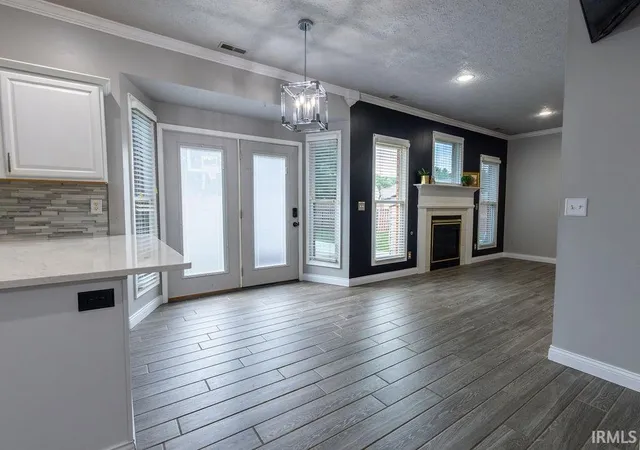 Photo 4 of Sale Pending at 2806 N Stockwell Rd, Evansville, IN 47715 | MLS# 202633195 | Listing updated on 2026-09-01