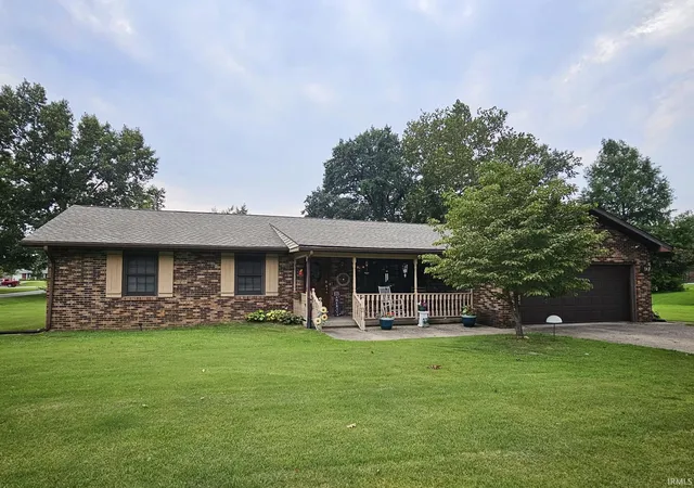 Photo 1 of Sale Pending at 2629 Prospect Ave, Vincennes, IN 47591 | MLS# 202633196 | Listing updated on 2026-09-11