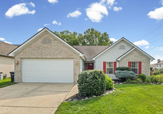 Photo 2 of Sale Pending at 3407 Waverly Dr, Lafayette, IN 47909 | MLS# 202633198 | Listing updated on 2026-08-19