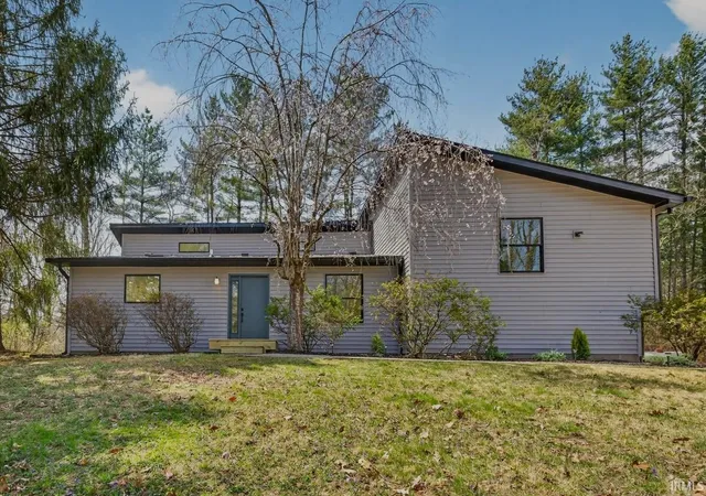 Photo 1 of Manufactured home for sale at 4620 S Woodbine Dr, Bloomington, IN 47403 | MLS# 202633212 | Listing updated on 2026-09-16