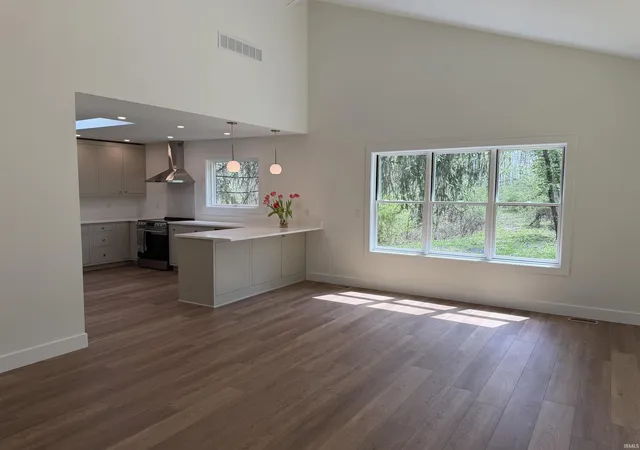 Photo 3 of Manufactured home for sale at 4620 S Woodbine Dr, Bloomington, IN 47403 | MLS# 202633212 | Listing updated on 2026-09-16