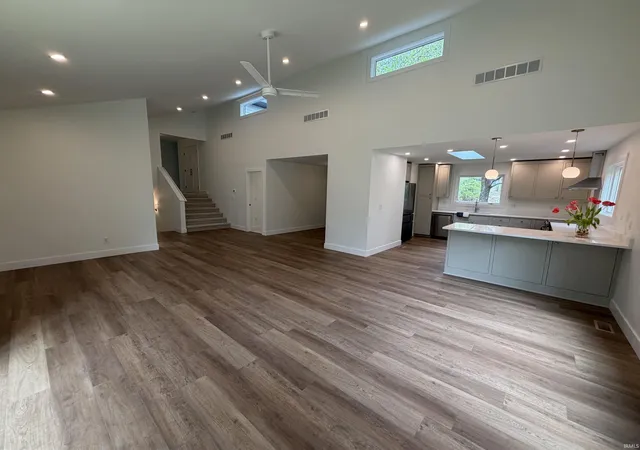 Photo 3 of Manufactured home for sale at 4620 S Woodbine Dr, Bloomington, IN 47403 | MLS# 202633212 | Listing updated on 2026-09-16