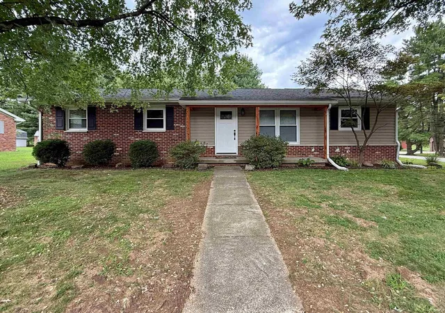 Photo 1 of Manufactured home for sale at 1816 Woodlawn Dr, Washington, IN 47501 | MLS# 202633225 | Listing updated on 2026-08-24