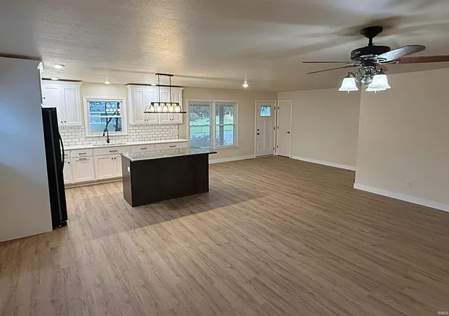 Photo 2 of Manufactured home for sale at 1816 Woodlawn Dr, Washington, IN 47501 | MLS# 202633225 | Listing updated on 2026-08-24
