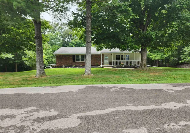 Photo 3 of Manufactured home for sale at 3113 Myers Vista Dr, Evansville, IN 47712 | MLS# 202633232 | Listing updated on 2026-09-13