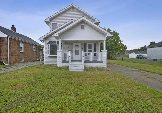 Photo 1 of Sale Pending at 829 Lohoff Ave, Evansville, IN 47710 | MLS# 202633234 | Listing updated on 2026-09-15