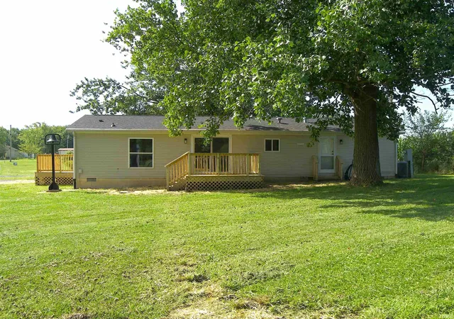 Photo 4 of Manufactured home for sale at 7321 S Caldwell Lake Dr, Claypool, IN 46510 | MLS# 202633237 | Listing updated on 2026-09-29