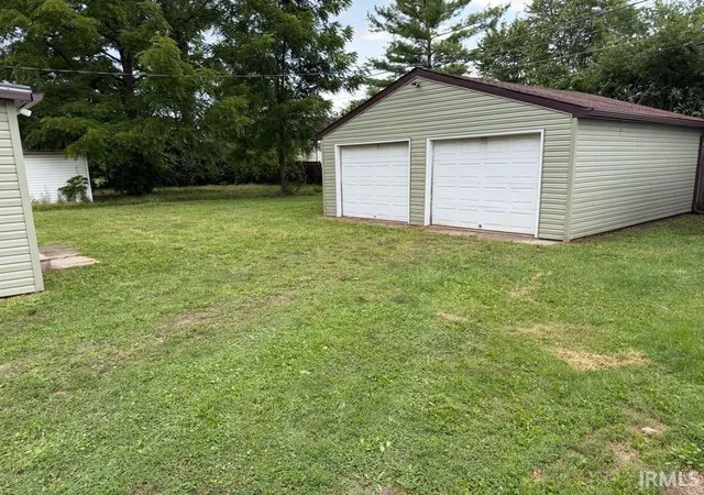 Photo 3 of Manufactured home for sale at 306 E Harvard Ave, Muncie, IN 47303 | MLS# 202633240 | Listing updated on 2026-09-17