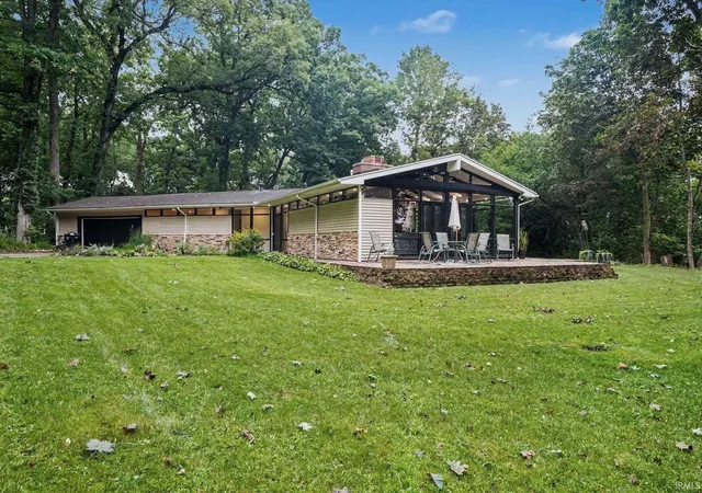 Photo 2 of Sale Pending at 1910 Ribourde Dr, South Bend, IN 46628 | MLS# 202633241 | Listing updated on 2026-09-18