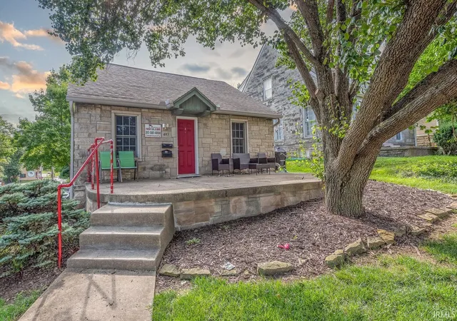 Photo 3 of Manufactured home for sale at 403 S Eagleson Ave, Bloomington, IN 47401 | MLS# 202633272 | Listing updated on 2026-09-28